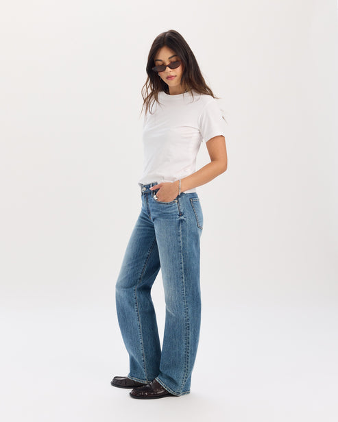 Daze Denim Keeper Low Rise Straight in Heartbeat