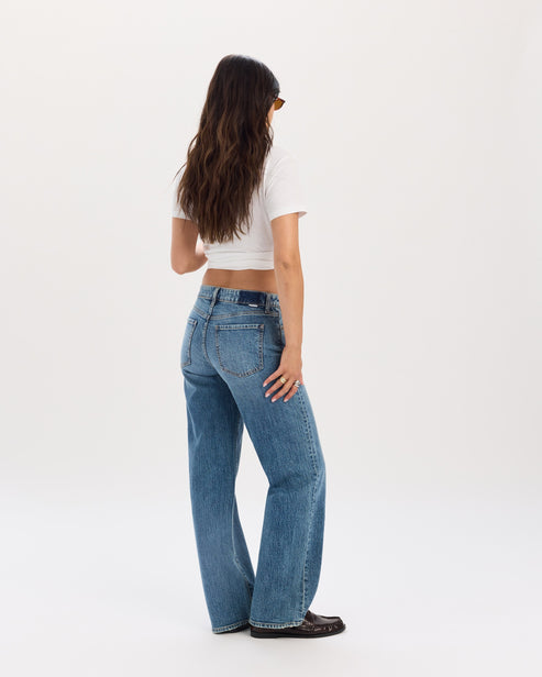 Daze Denim Keeper Low Rise Straight in Heartbeat