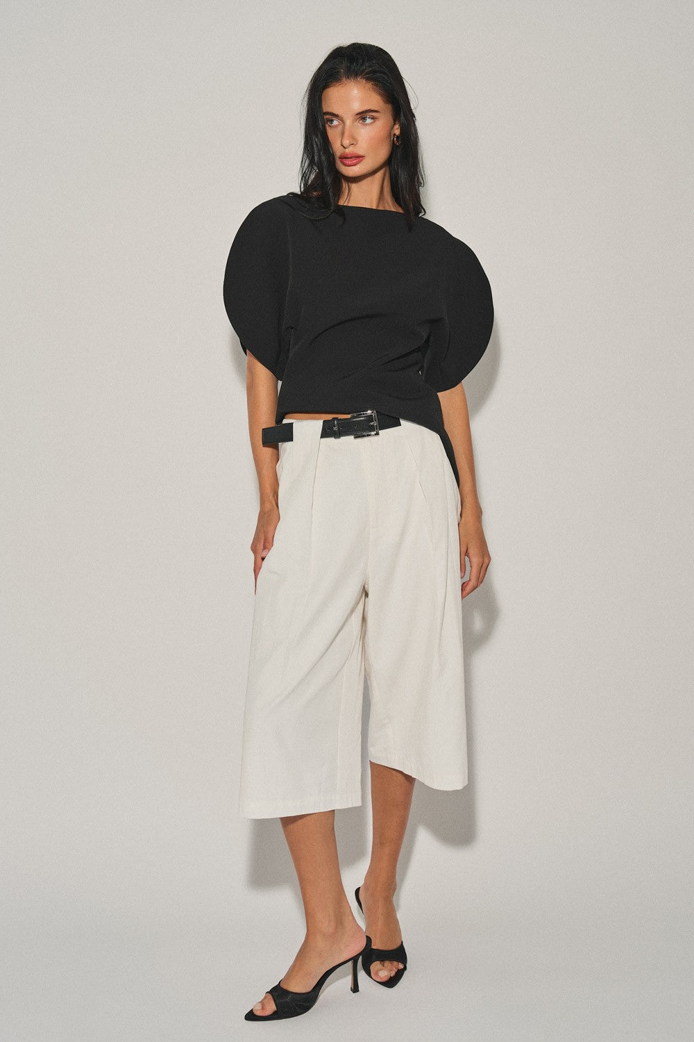 DEON Woven Balloon Sleeve Top