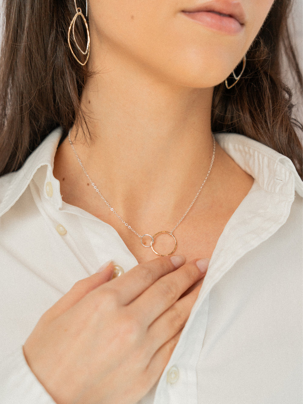 Kenda Kist Interlocking Circles Necklace