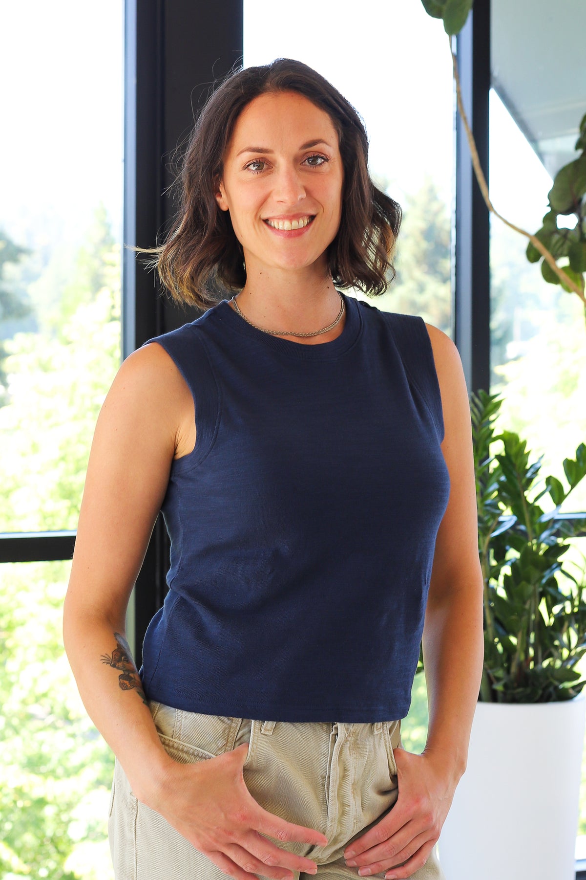 Faherty Sunwashed Slub Muscle Tank navy Blazer