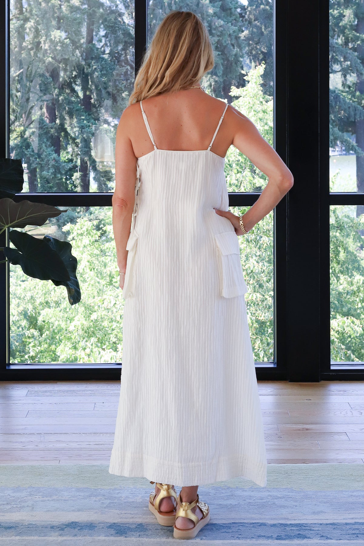 Find Me Now Amar Midi Dress