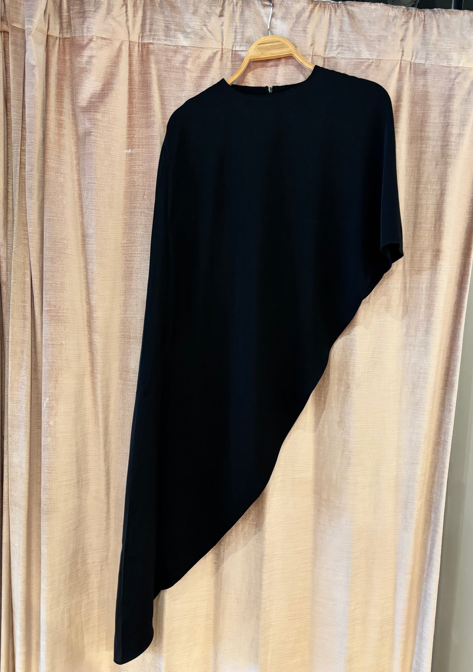 DEON Asymmetric Cape