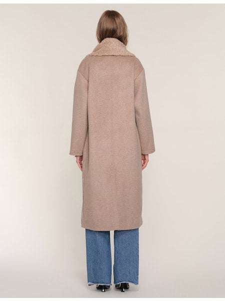 Heartloom Mate Coat