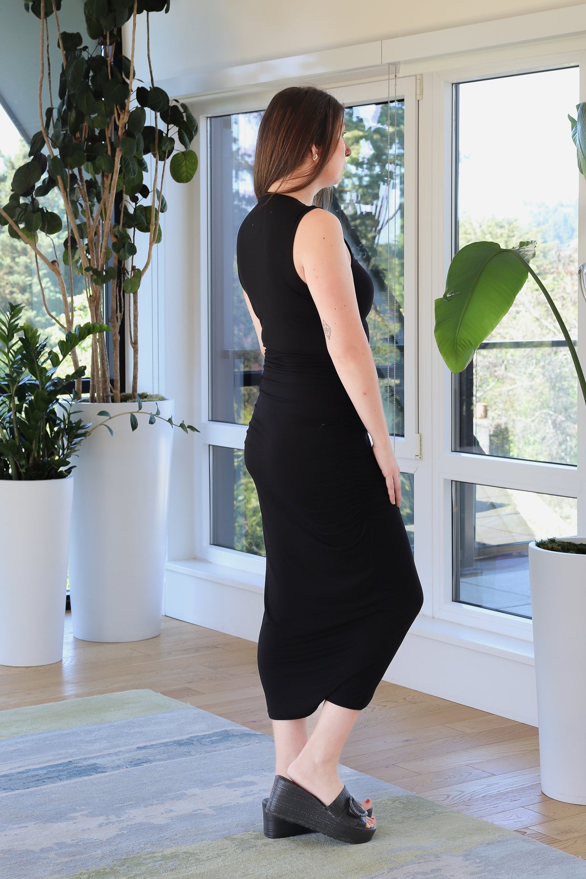 NYLAND Ebony Soft Jersey Midi Dress