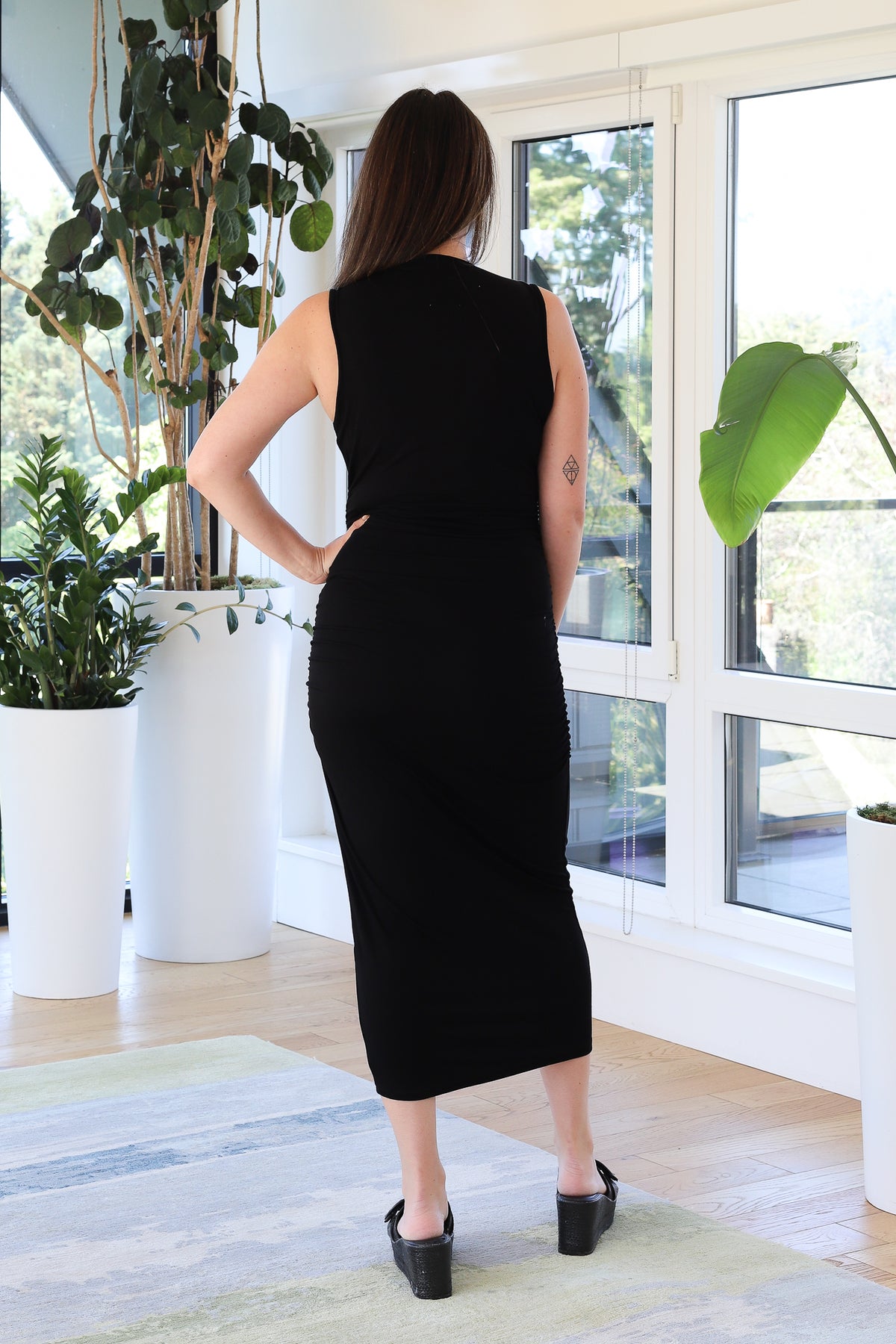 NYLAND Ebony Soft Jersey Midi Dress