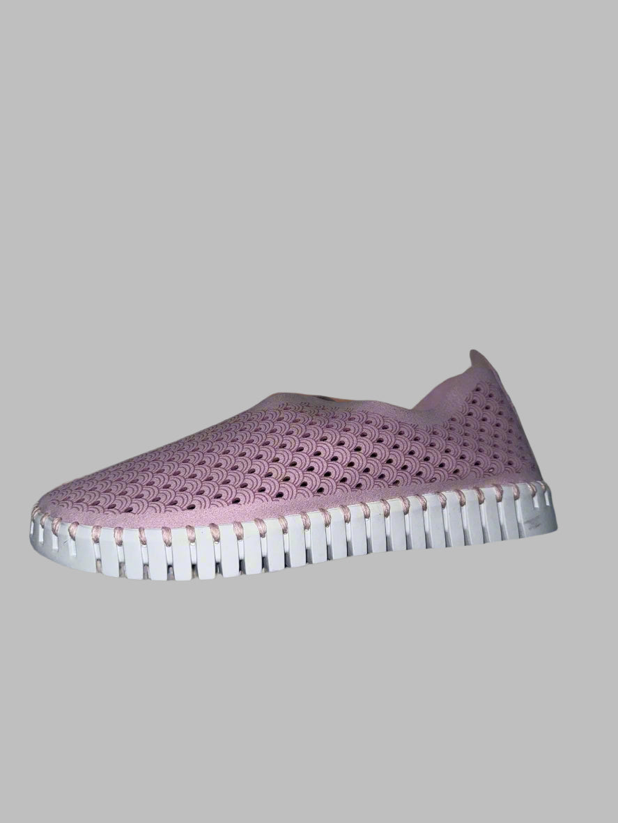 Ilse Jacobsen Tulip 139 – Travel-Friendly Slip-On White Sole