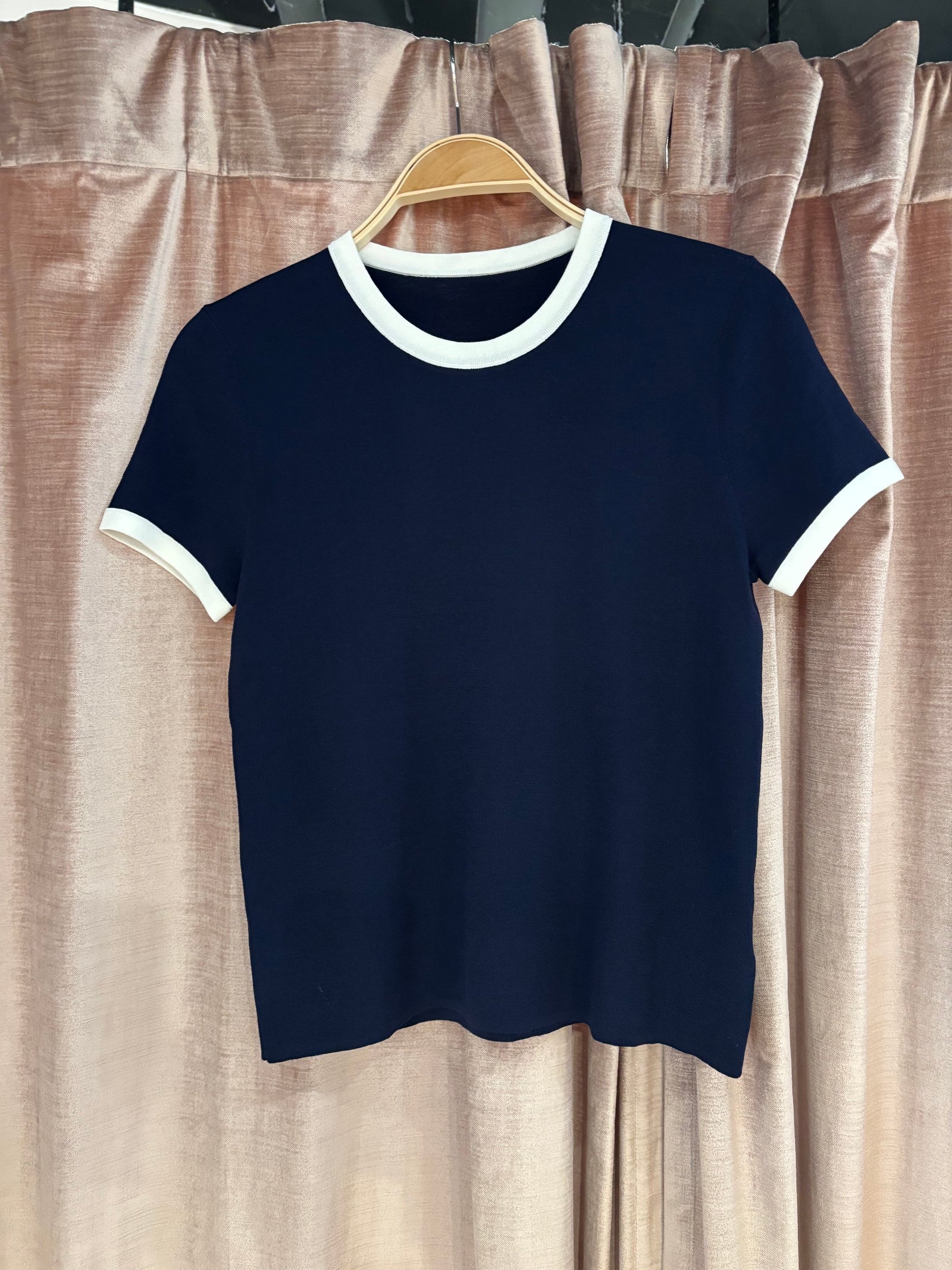 DEON Color Block Neck Tee 2