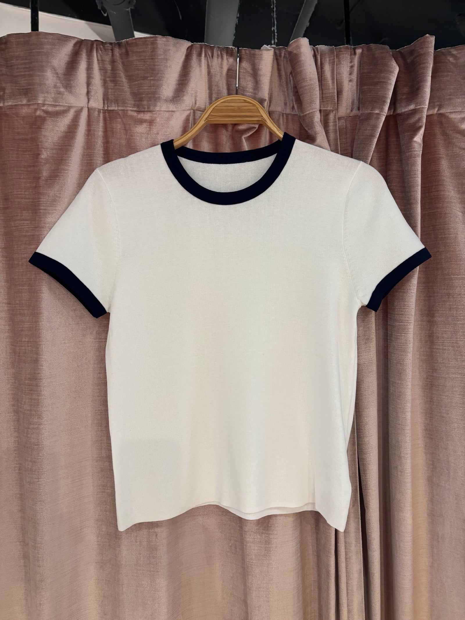 DEON Color Block Neck Tee 2