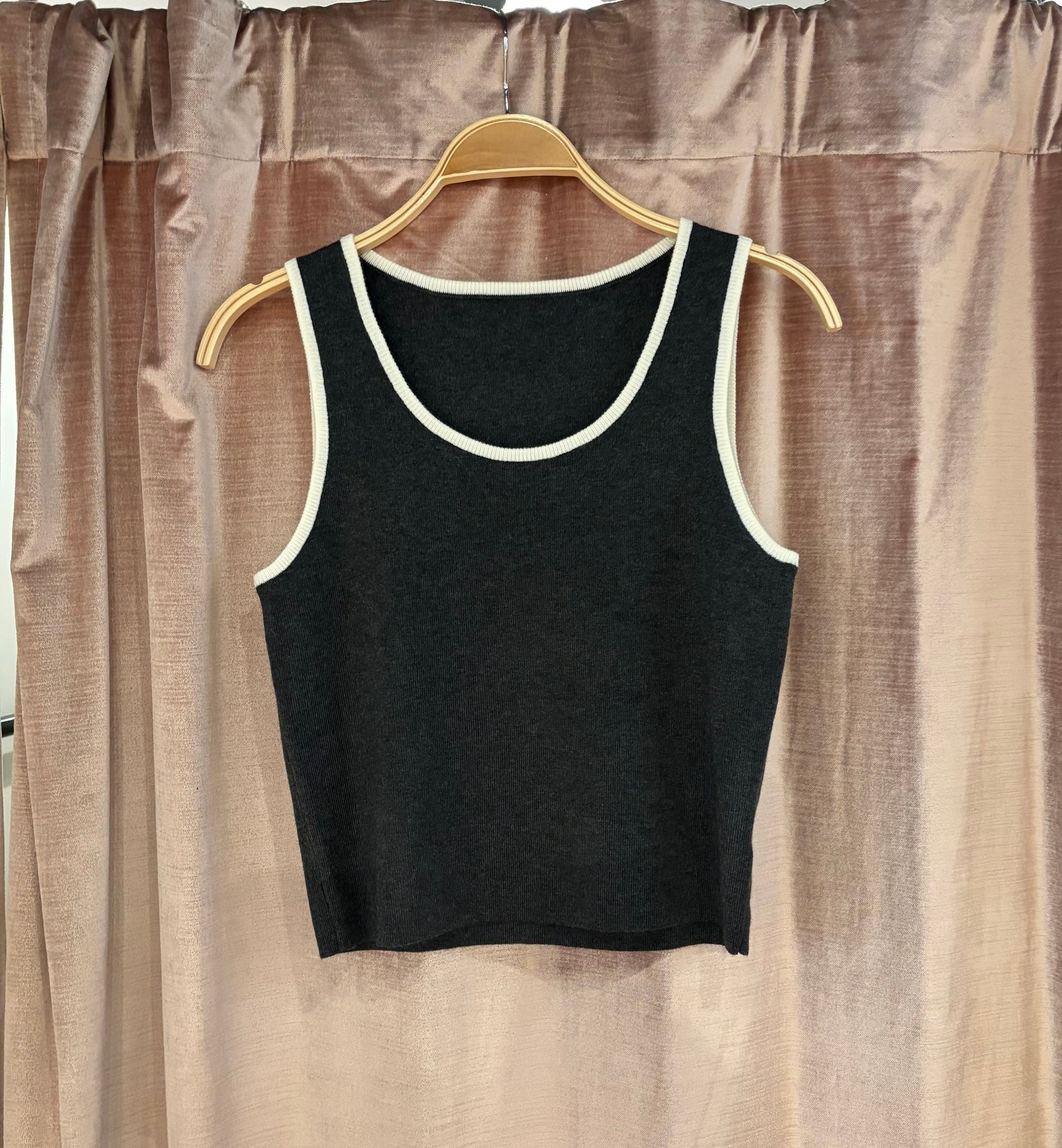 DEON Color Block Neck Tank 2