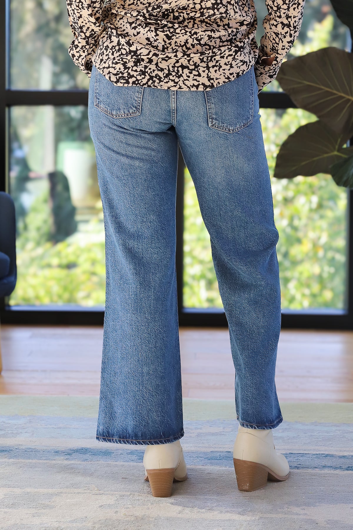 Citizens of Humanity Annina High Rise Wide Leg 30 Inch Trouser Jean in Siesta