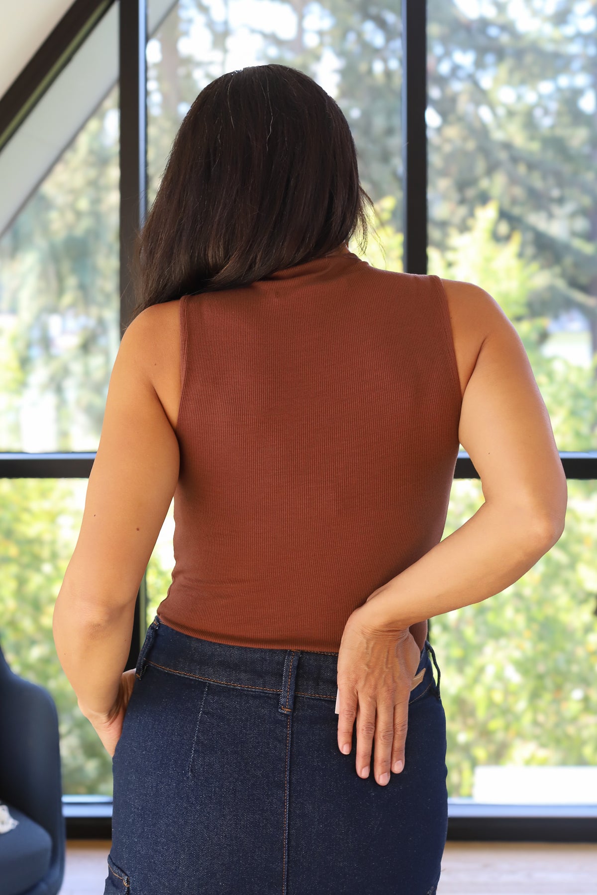 Enza Costa Silk Knit Rib Sleeveless Mockneck in Nutshell