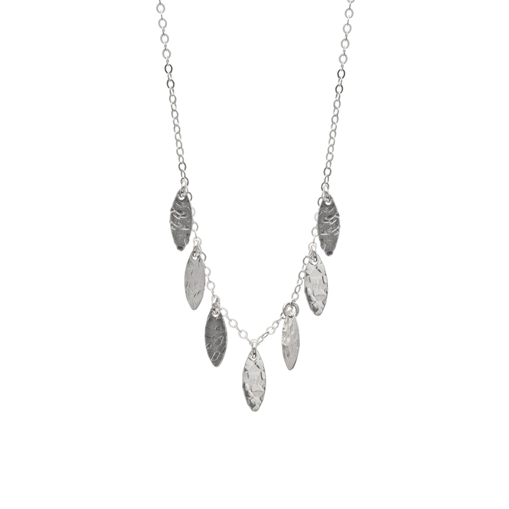 Kenda Kist Sequin Leaves Necklace Silver