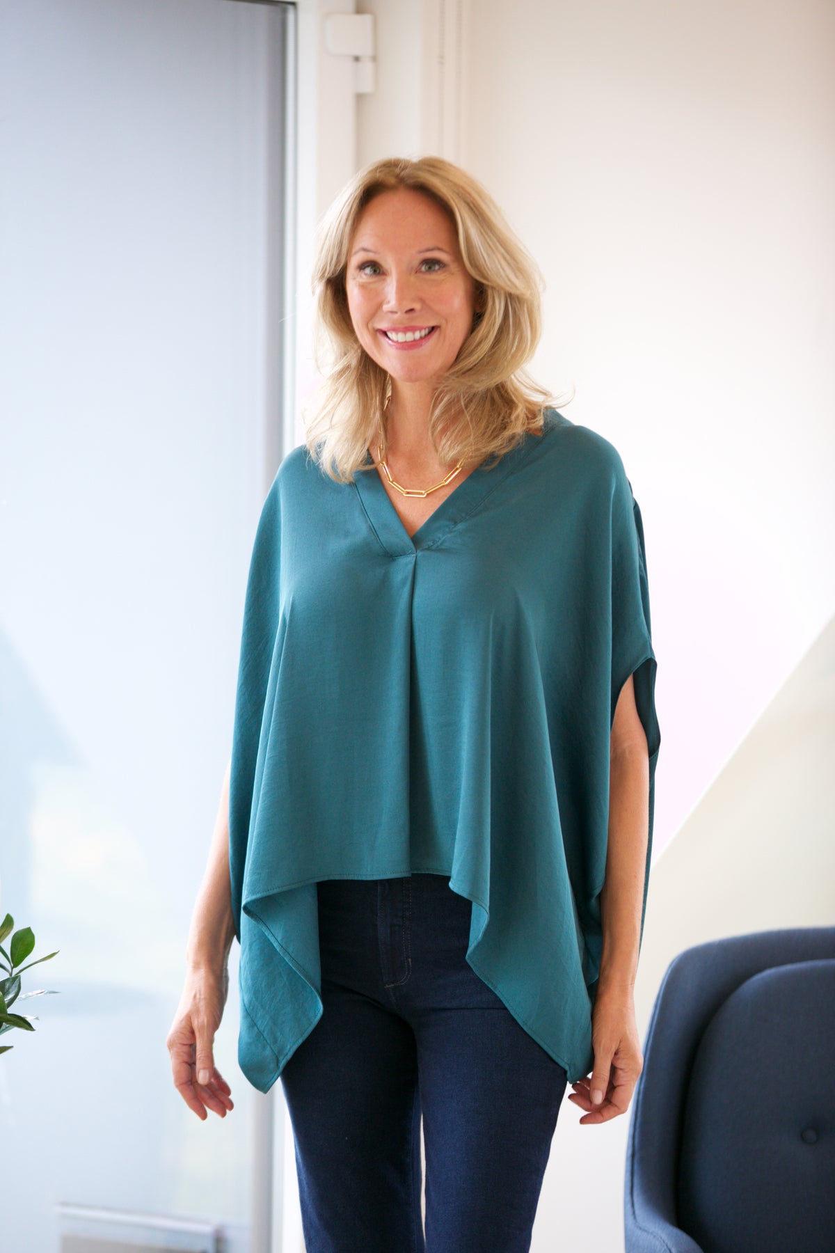 NYLAND Adelaide Double Notched Top Hunter Green