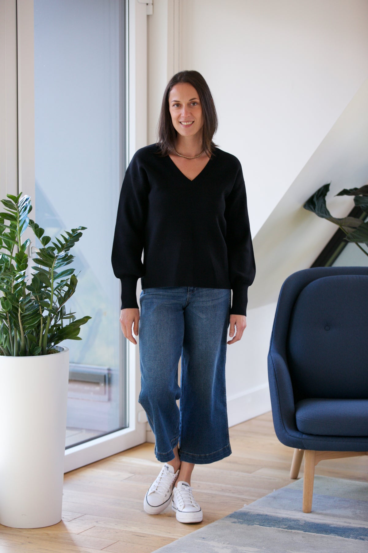 OAT V-Neck Balloon Sleeve Sweater