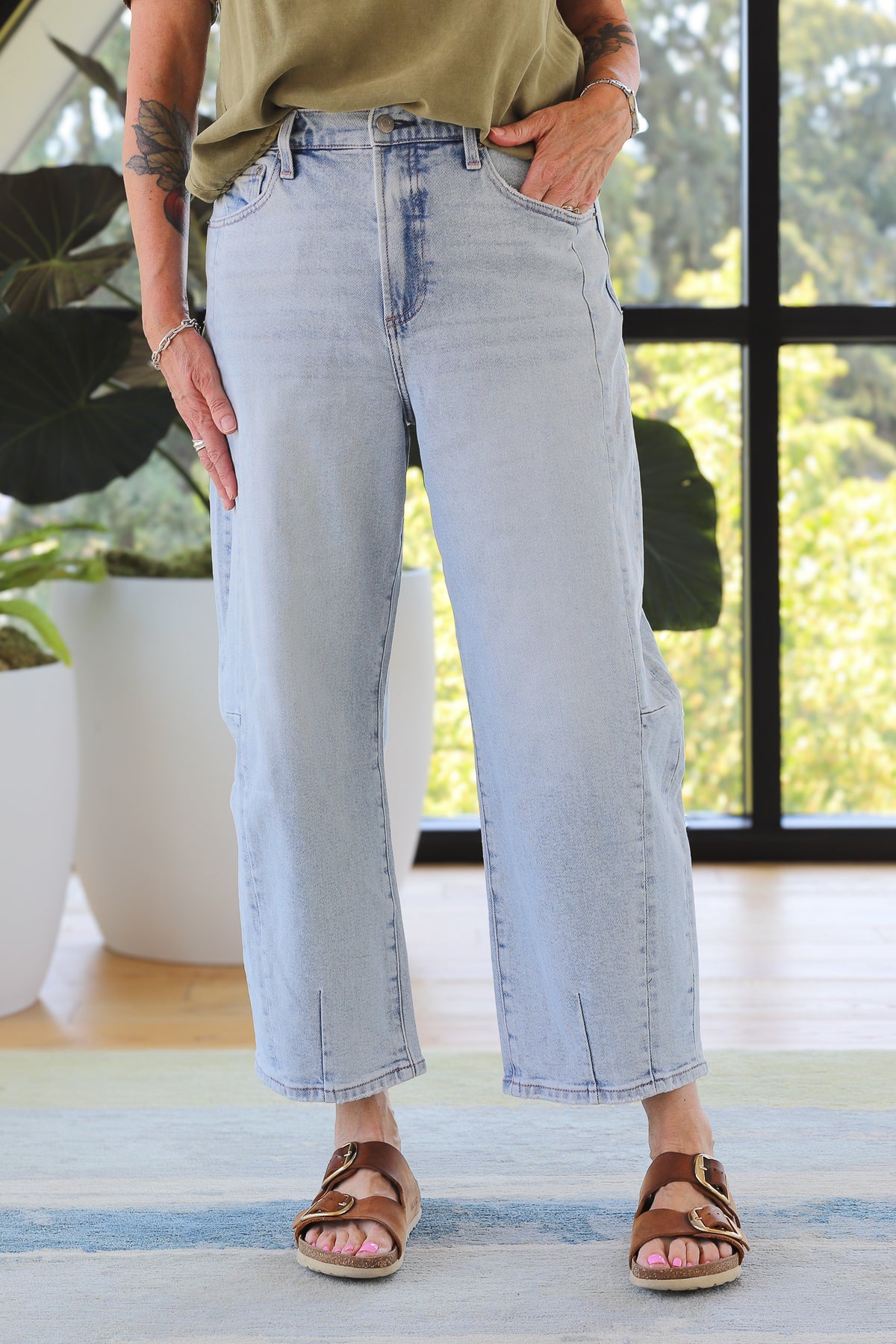 PISTOLA Eli High Rise Barrel Jean in Sun-Kissed