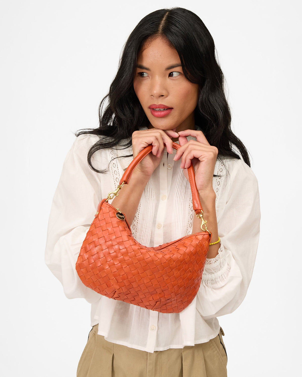 Clare V. Petit Moyen Messenger - Medium Woven Diagonal - Saltillo