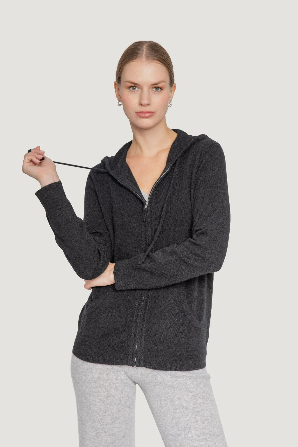 Quinn Cashmere Zip Hoodie in Black