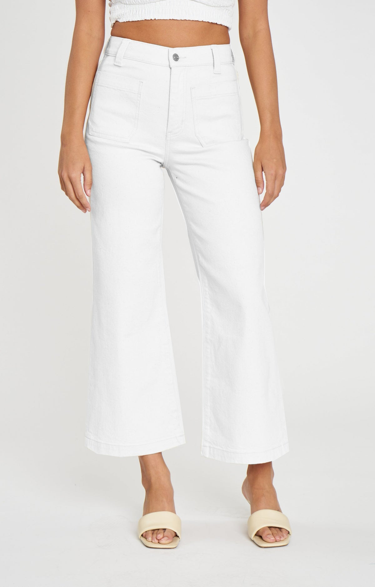 Daze Denim Siren Patch Pocket Wide Ankle in Marshmallow
