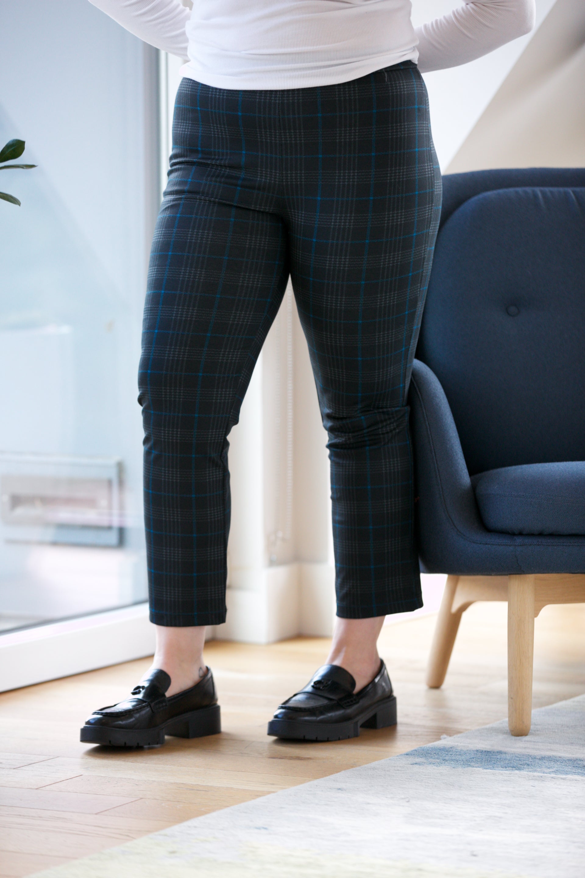 Sanctuary Carnaby Kick Crop in Blue Moon Plaid