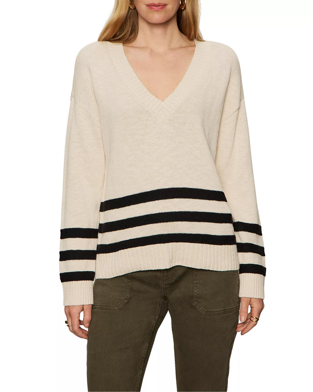 Sanctuary Classic V-Neck Sweater Light Oak