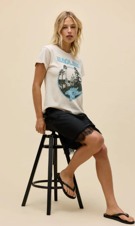 DAYDREAMER Eagles Hotel California Sketch Tour Tee
