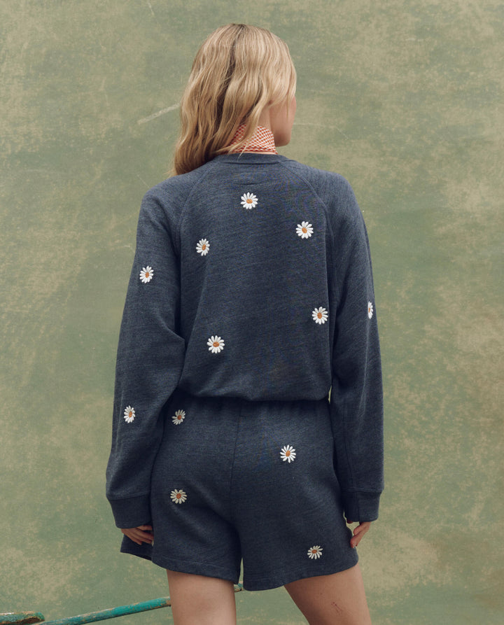 THE GREAT. The Slouch Sweatshirt w/ Daisy Embroidery in Heathered Vintage Blue