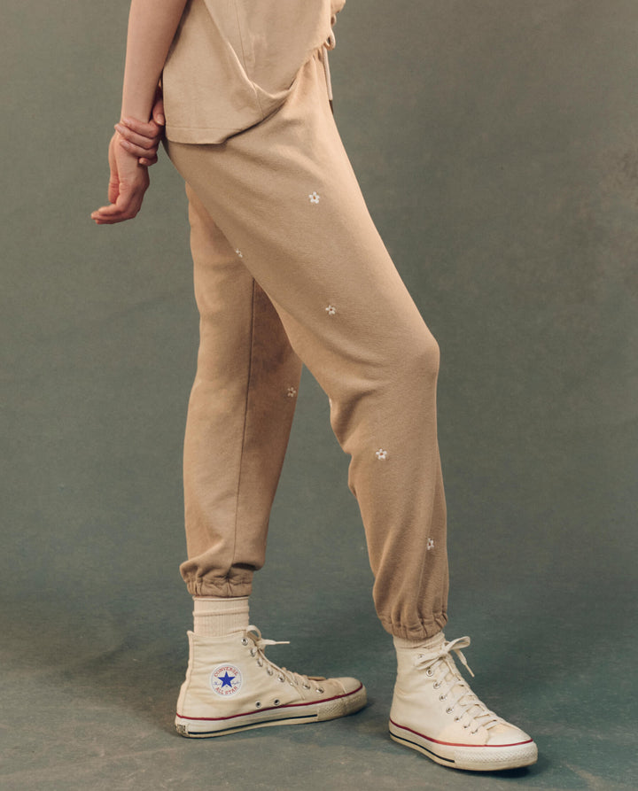 THE GREAT. The Stadium Sweatpant w/ Daisy Embroidery