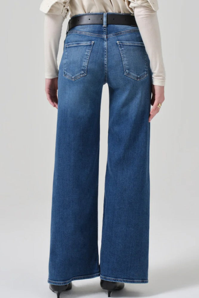 Citizens of Humanity Lolli Mid Rise Baggy in Fauna