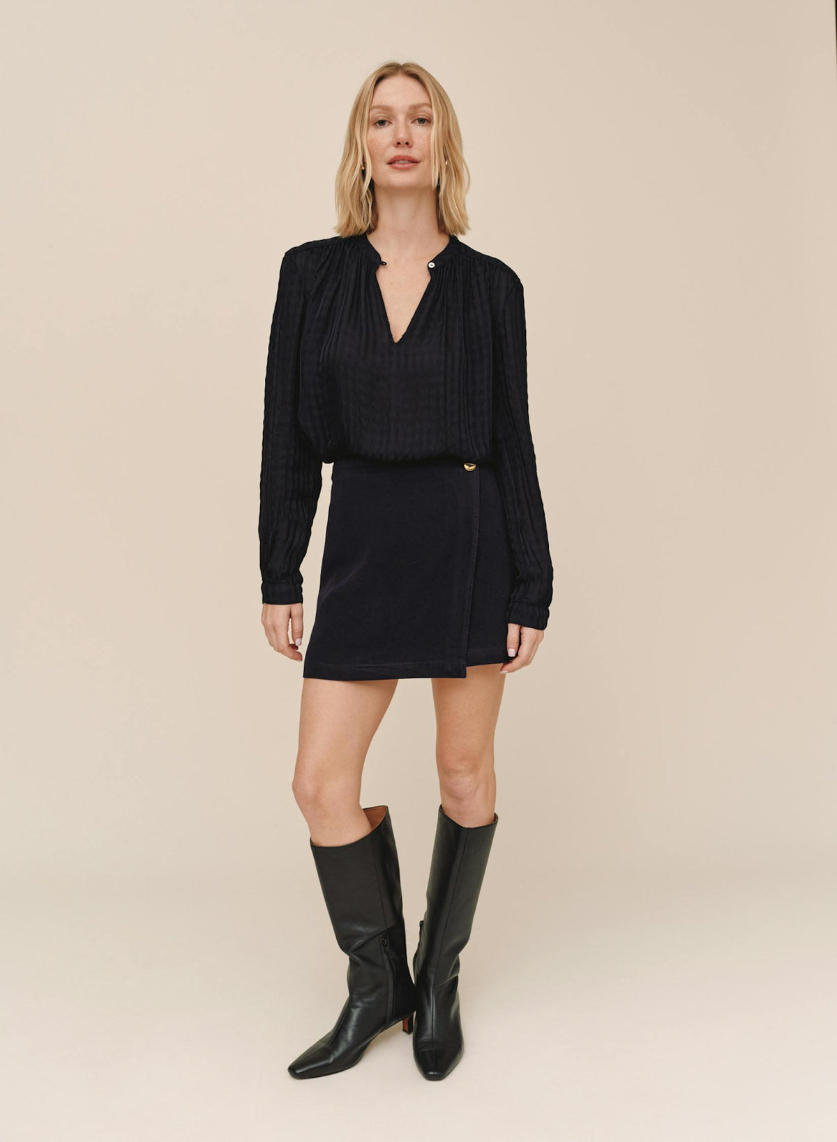 Bella Dahl Flowy Raglan Sleeve Shirt in Mocha