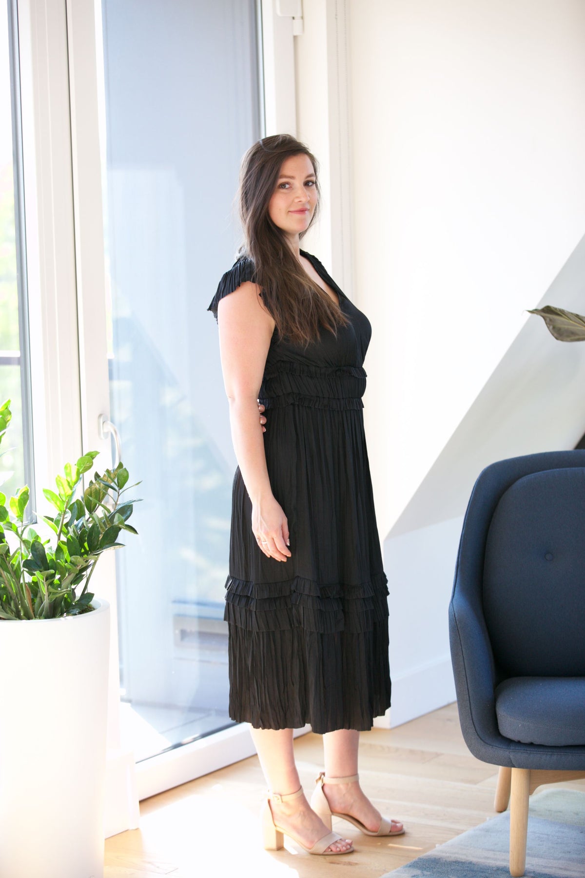 NYLAND Amelia S/S Ruffle Long Dress Black