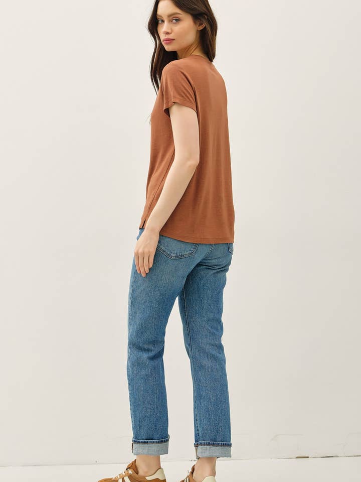 NYLAND Tempest Linen Classic Round Neck Split Hem T-shirt