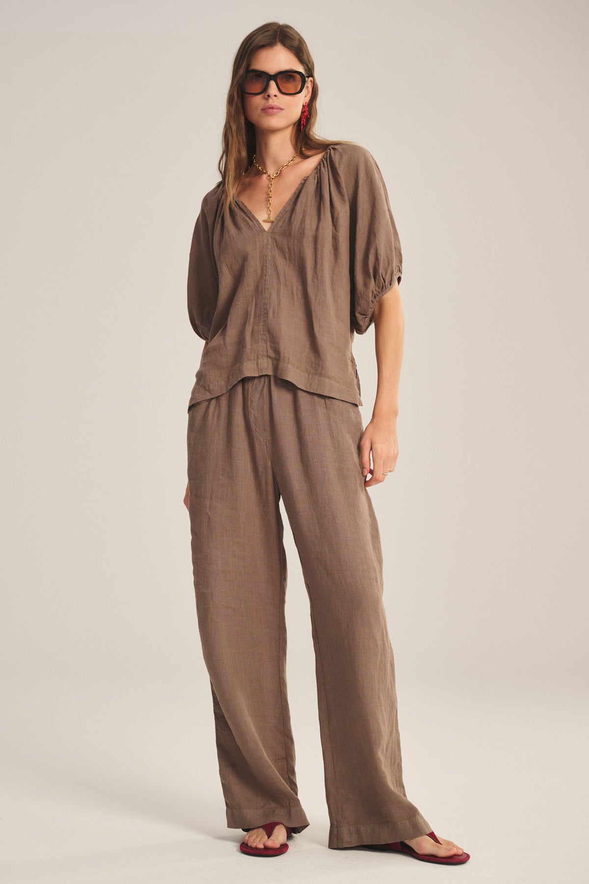 Velvet by Graham & Spencer Clairo Pant Mudslide