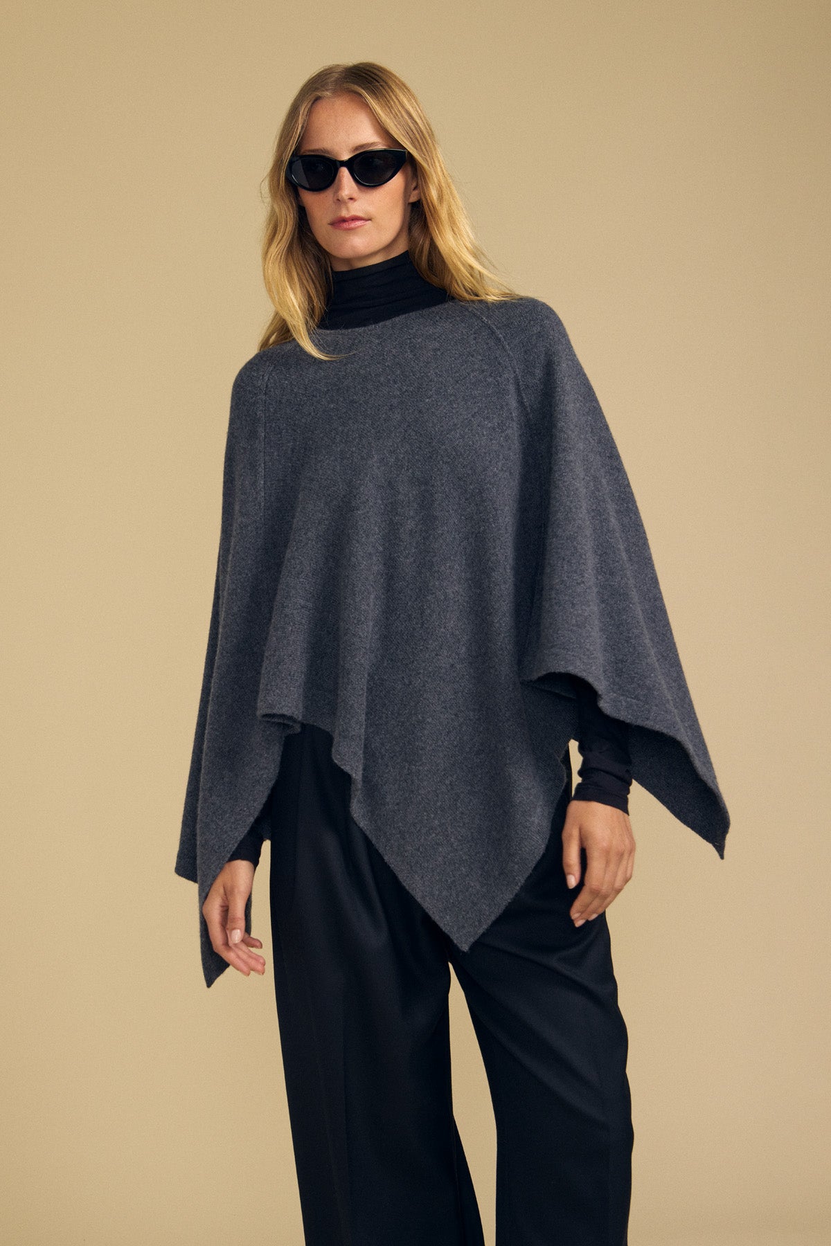 Velvet by Graham & Spencer Gia Top