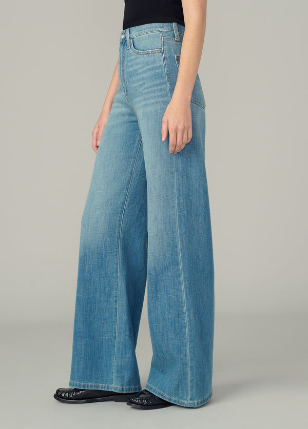 JOE&#39;S JEANS The Mia High Rise Wide Leg Petite in Hot Shot