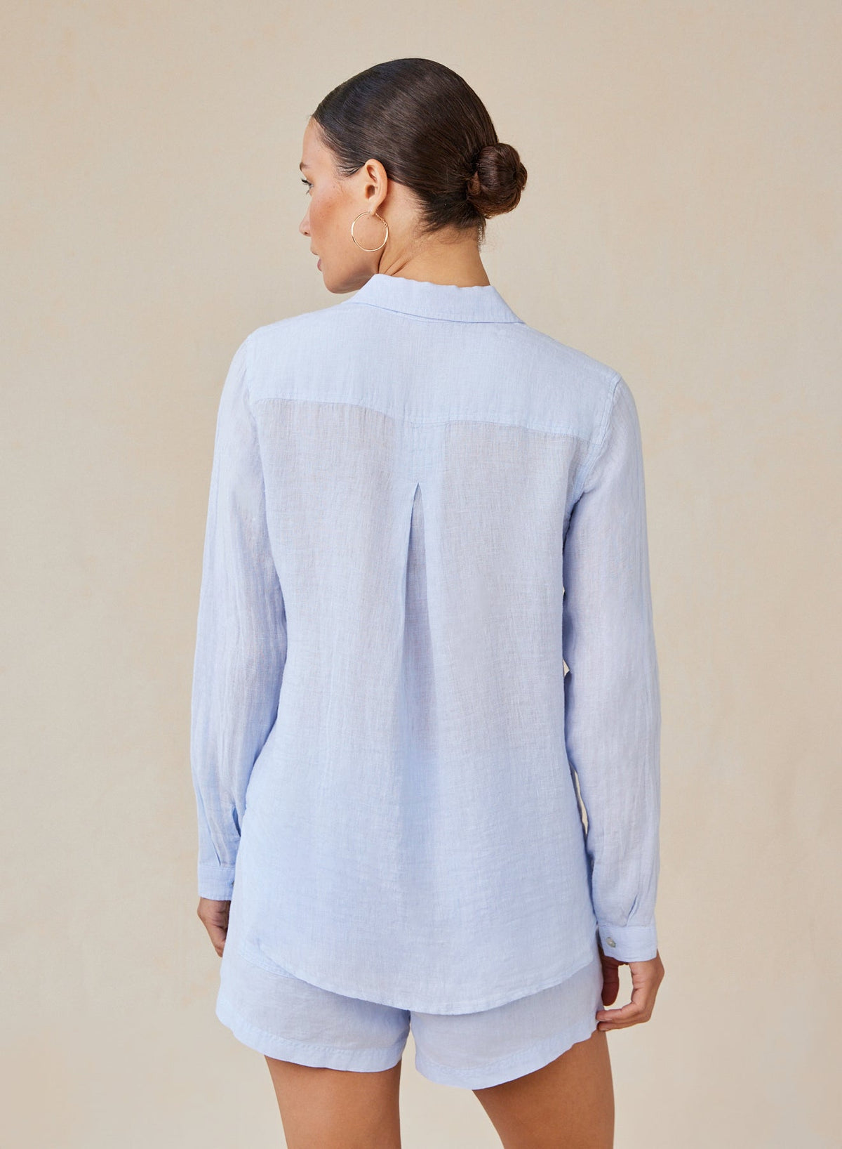 Bella Dahl Linen Pocket Button Down in Perennial Blue