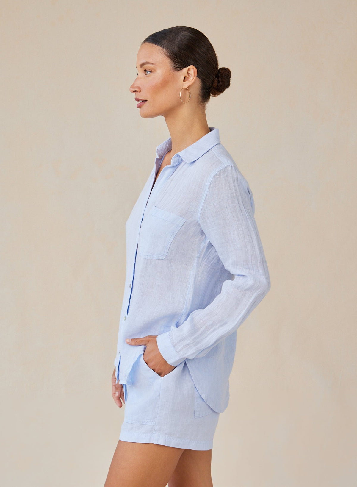 Bella Dahl Linen Pocket Button Down in Perennial Blue