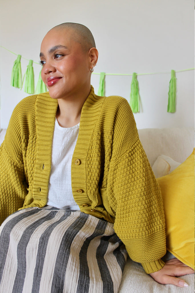 Curator Lino Cardigan