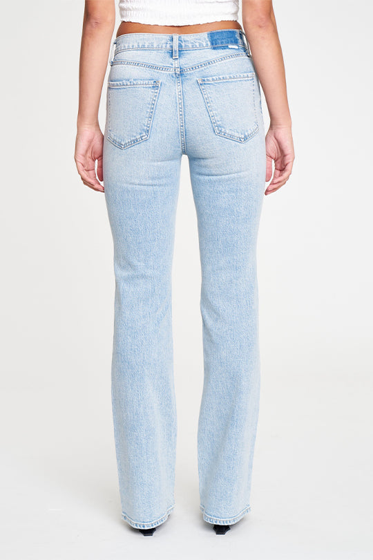 Daze Denim Covergirl Mid Rise Boot in Lush
