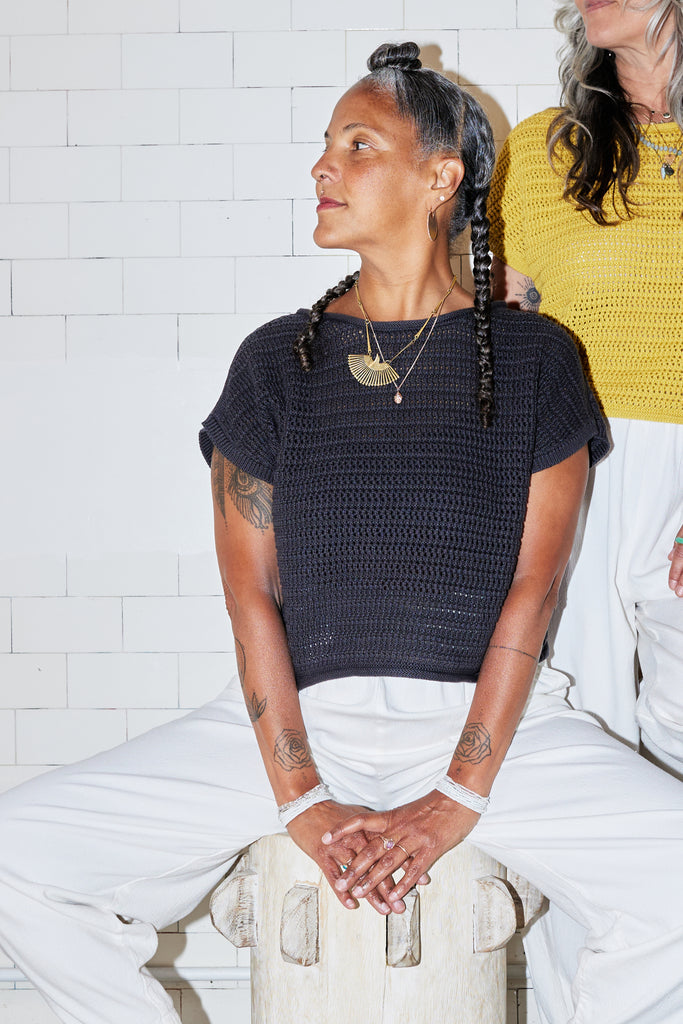 Curator Niko Sweater