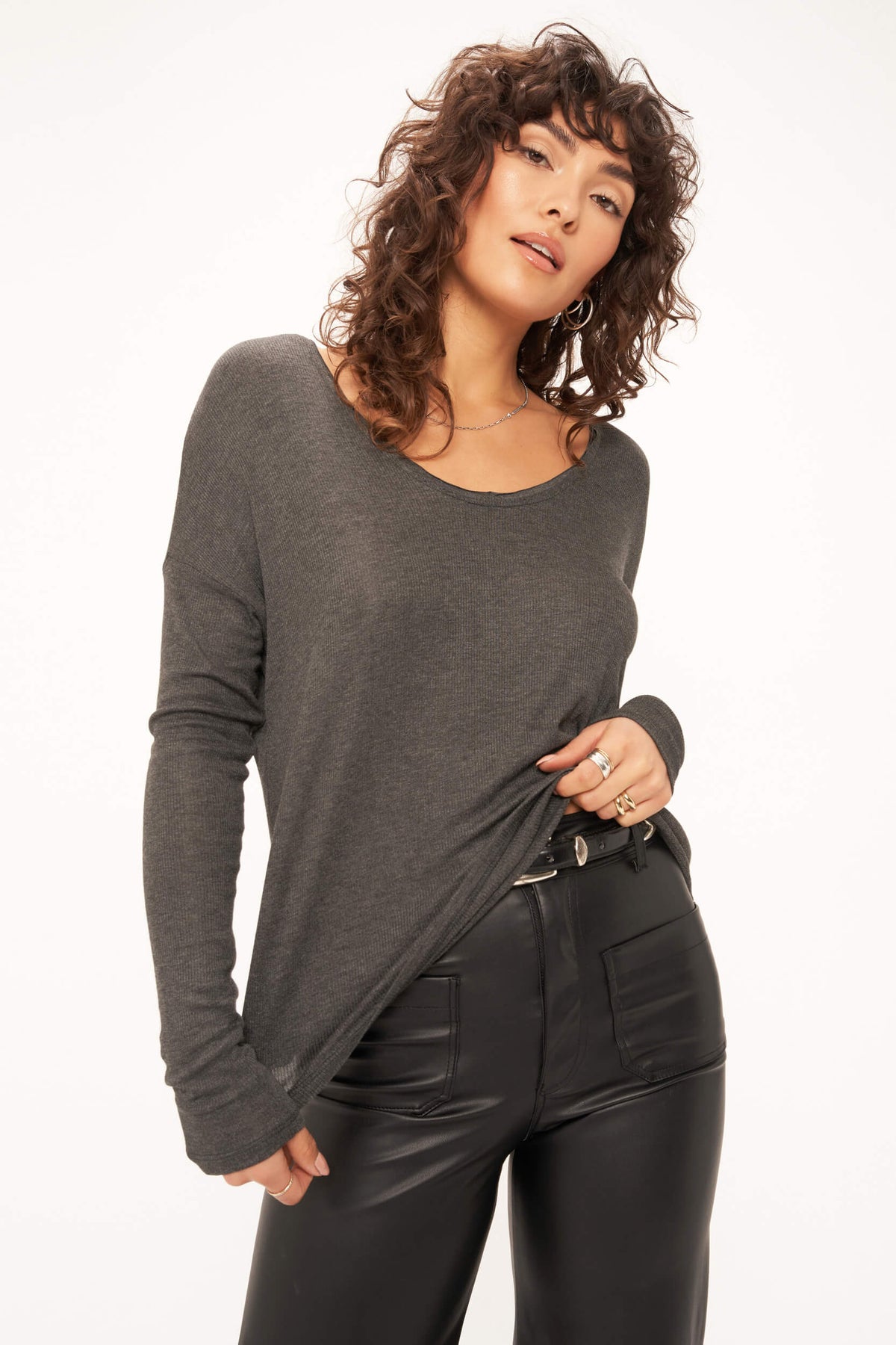 PROJECT SOCIAL T Charlotte Scoop Neck Rib LS Charcoal