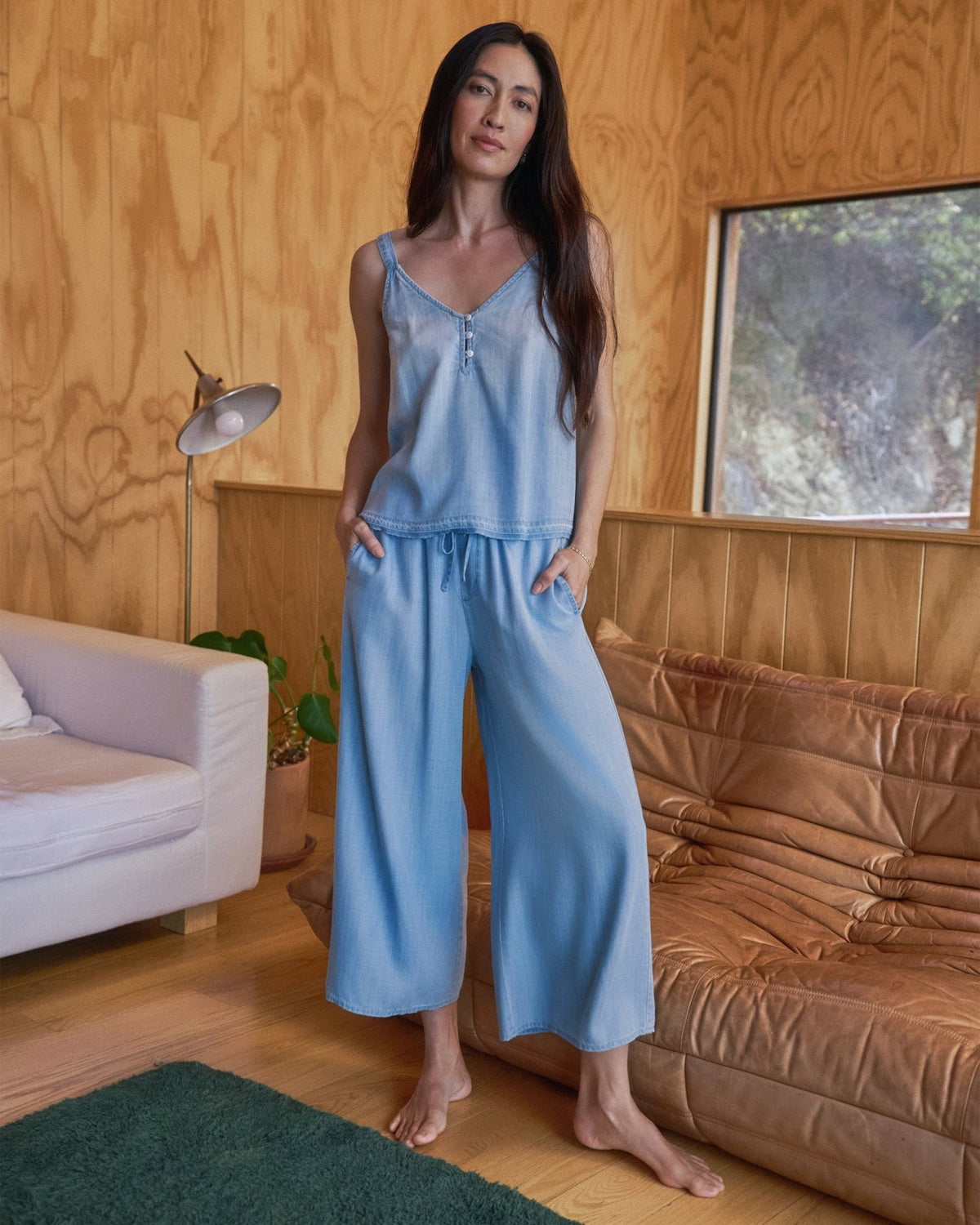 Bella Dahl Ruffle Waist Wide Leg Crop in Light Riviera Wash