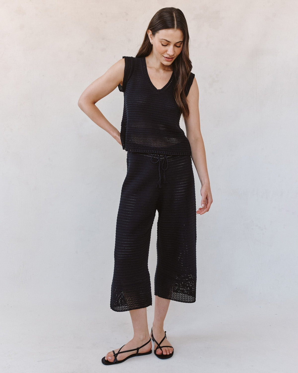 Bella Dahl Short Sleeve V-Neck Crochet Top