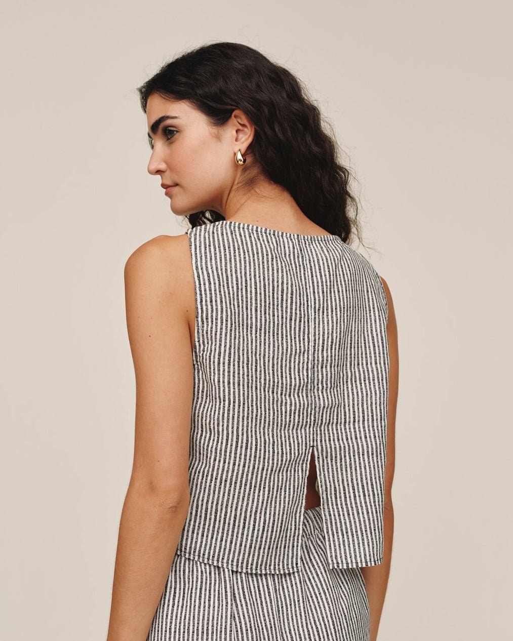 Bella Dahl Sleeveless Boat Neck Split Back