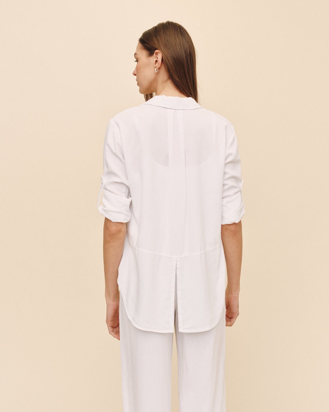 Bella Dahl Split Back Button Down in White
