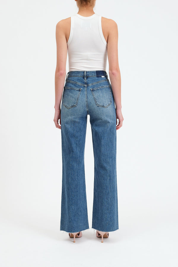 DAZE Eco pleasant high store rise wide angle denim