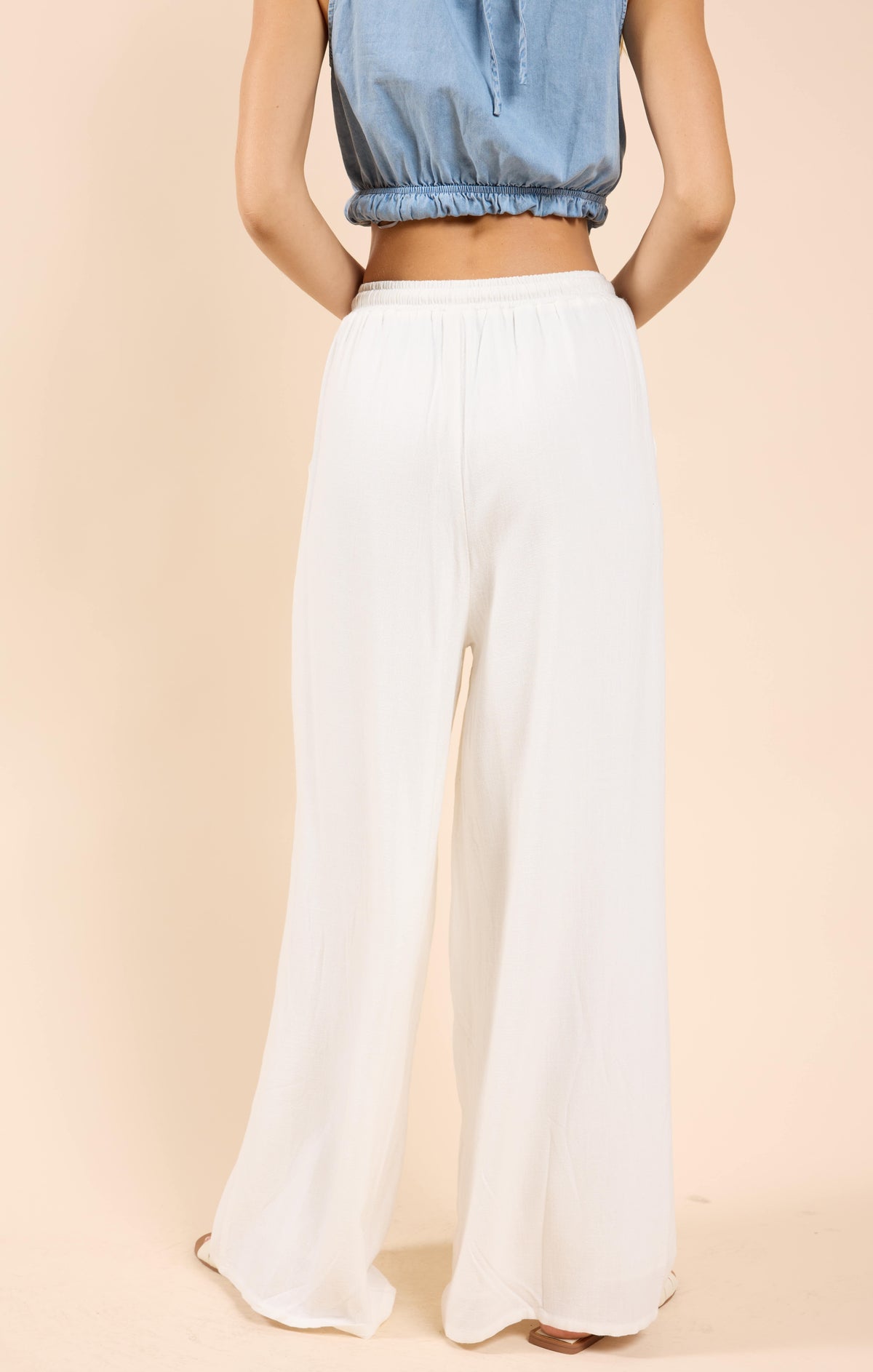 Sadie &amp; Sage Sugarloaf Elastic Waist Pants in White