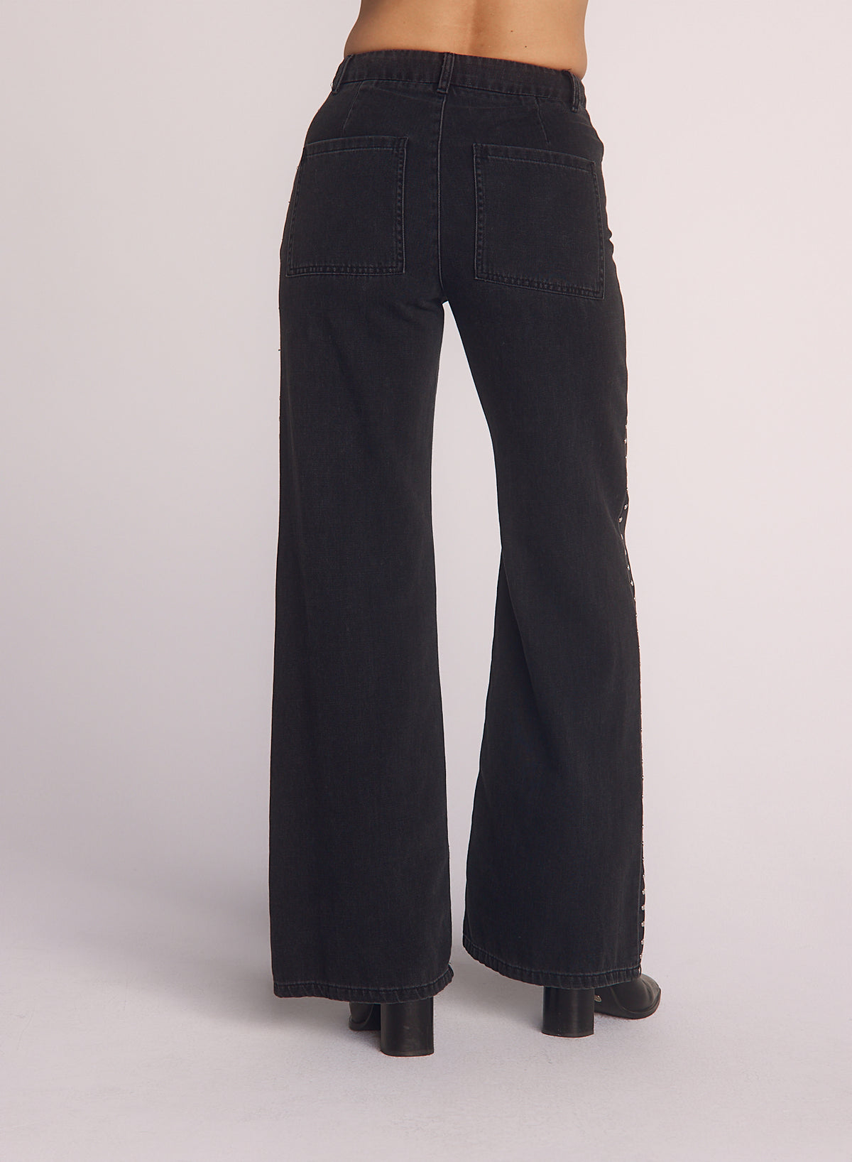 Bella Dahl Anya Studded Vintage Jean in Moon Shadow Wash