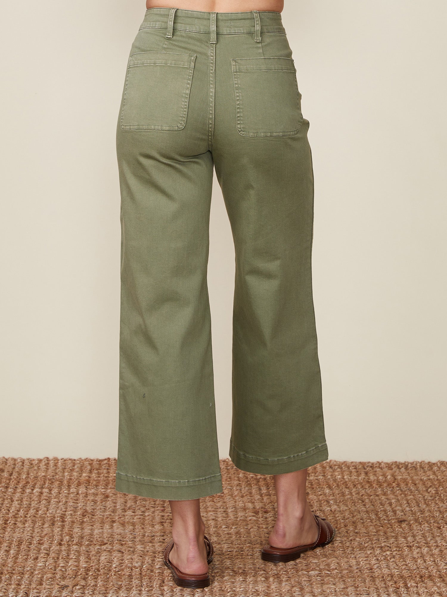 Anthem the Label Carly Coin Pocket Pant in Olive