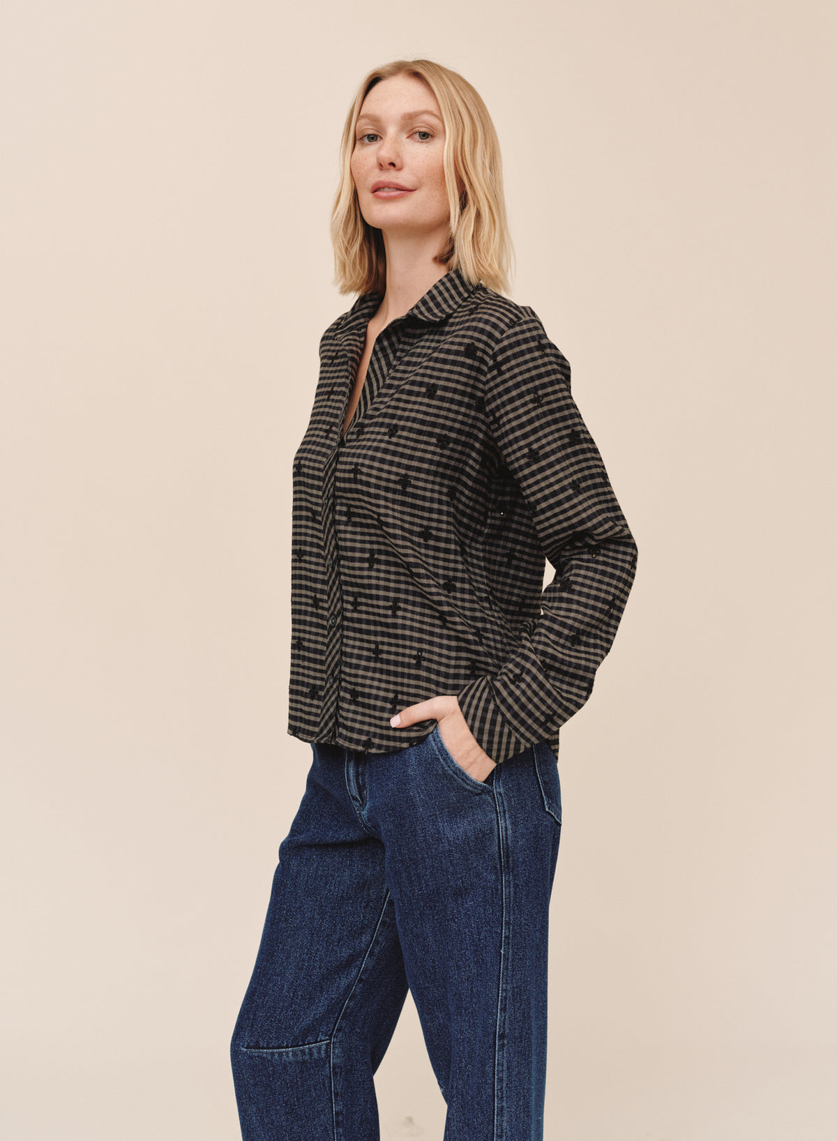 Bella Dahl Long Sleeve Clean Button Down Shirt